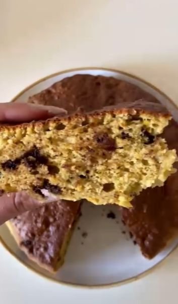 Bizcocho de naranja y chocolate negro