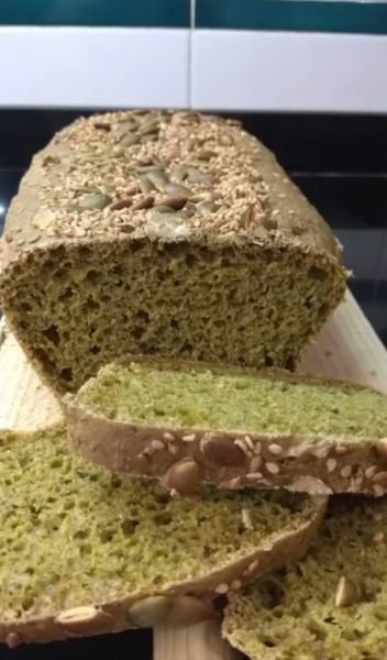 Pan de espelta y espinacas